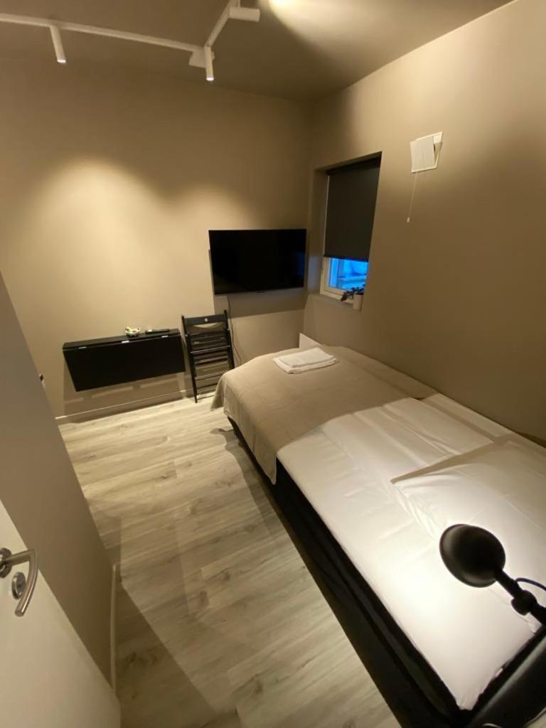 Bispegata 5 - Studio Apartment Hotel Тромсё Экстерьер фото